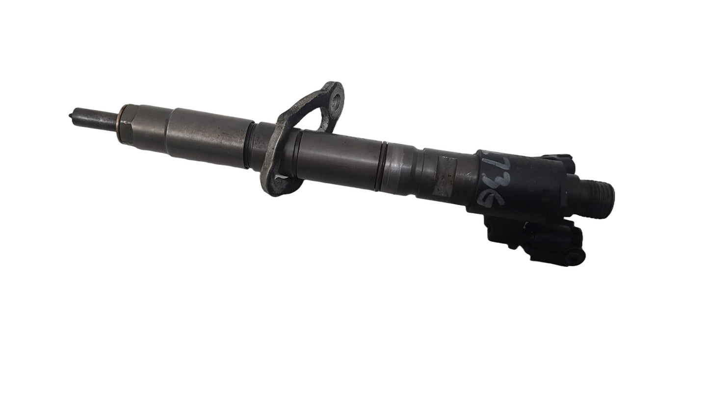 2007 - 2014 Volvo V70 Fuel Injector 31303238