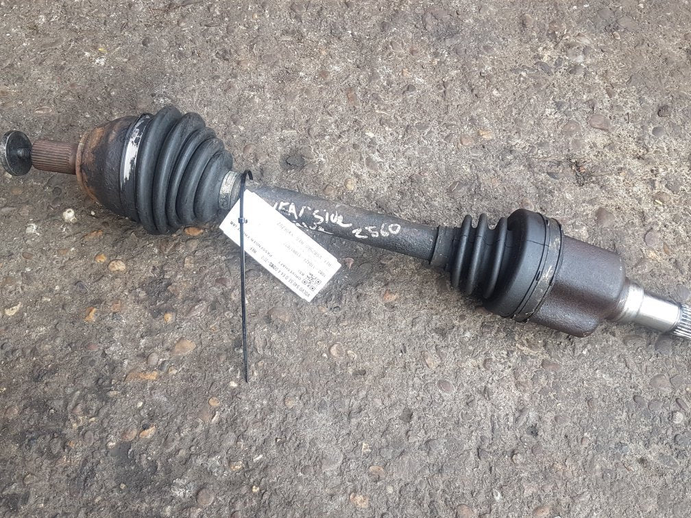 2005 - 2010 Volvo S40 Saloon Left Front Drive Axle 36001357