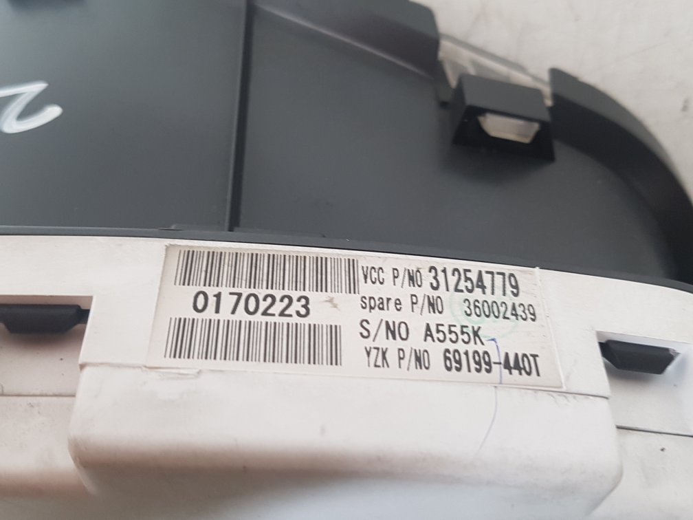 2004 - 2010 Volvo S40 Saloon Instrument Cluster 31254779