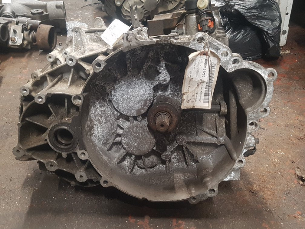 2005 - 2007 Volvo V70 Manual Gearbox 9482432