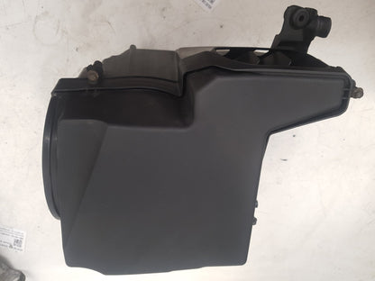 2006 - 2012 Volvo C30  Hatchback Air Filter Box 7689550204