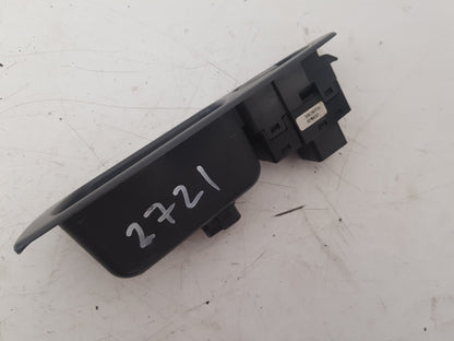 2000 - 2004 Volvo V40  Estate Right Rear Window Switch 30638710
