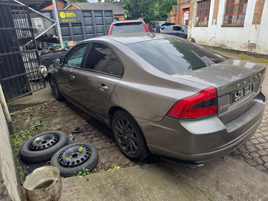 2011 Volvo S80 II 124 Saloon Diesel