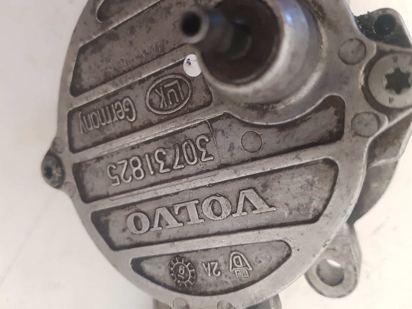 2000 - 2007 Volvo XC70  Estate Vacuum/Air Pump 30731825