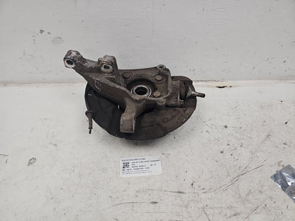 2001 - 2008 Volvo XC70  Estate Left Front Hub Assembly 9461943