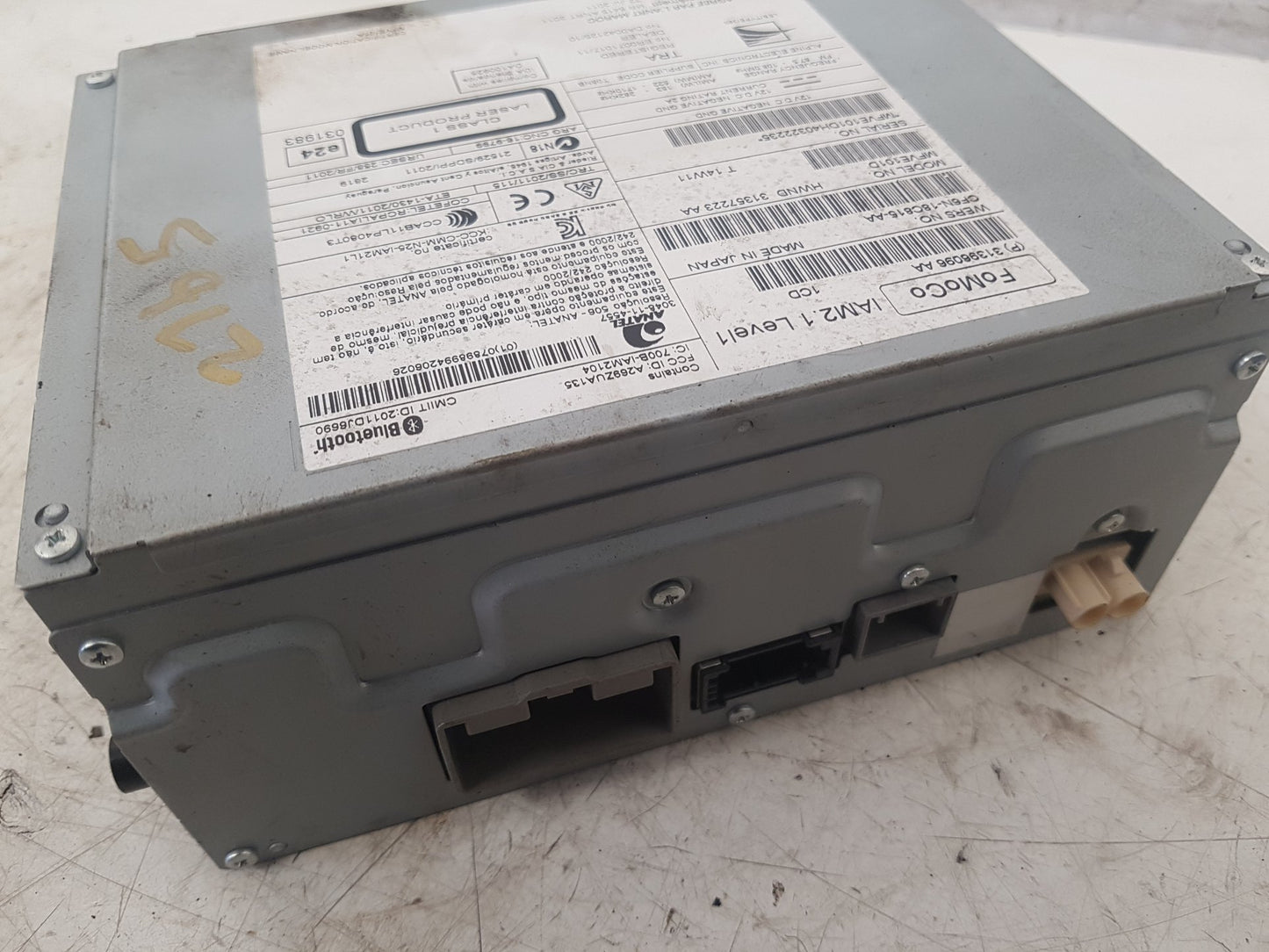 2012 - 2016 Volvo V40  Hatchback CD Player 31357223