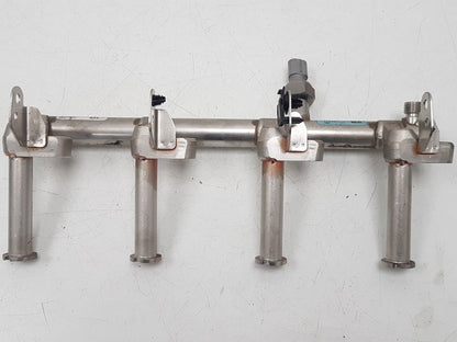 2015 - 2019 Volvo V40 Cross Country  Hatchback Injection Rail 31478555 31465788