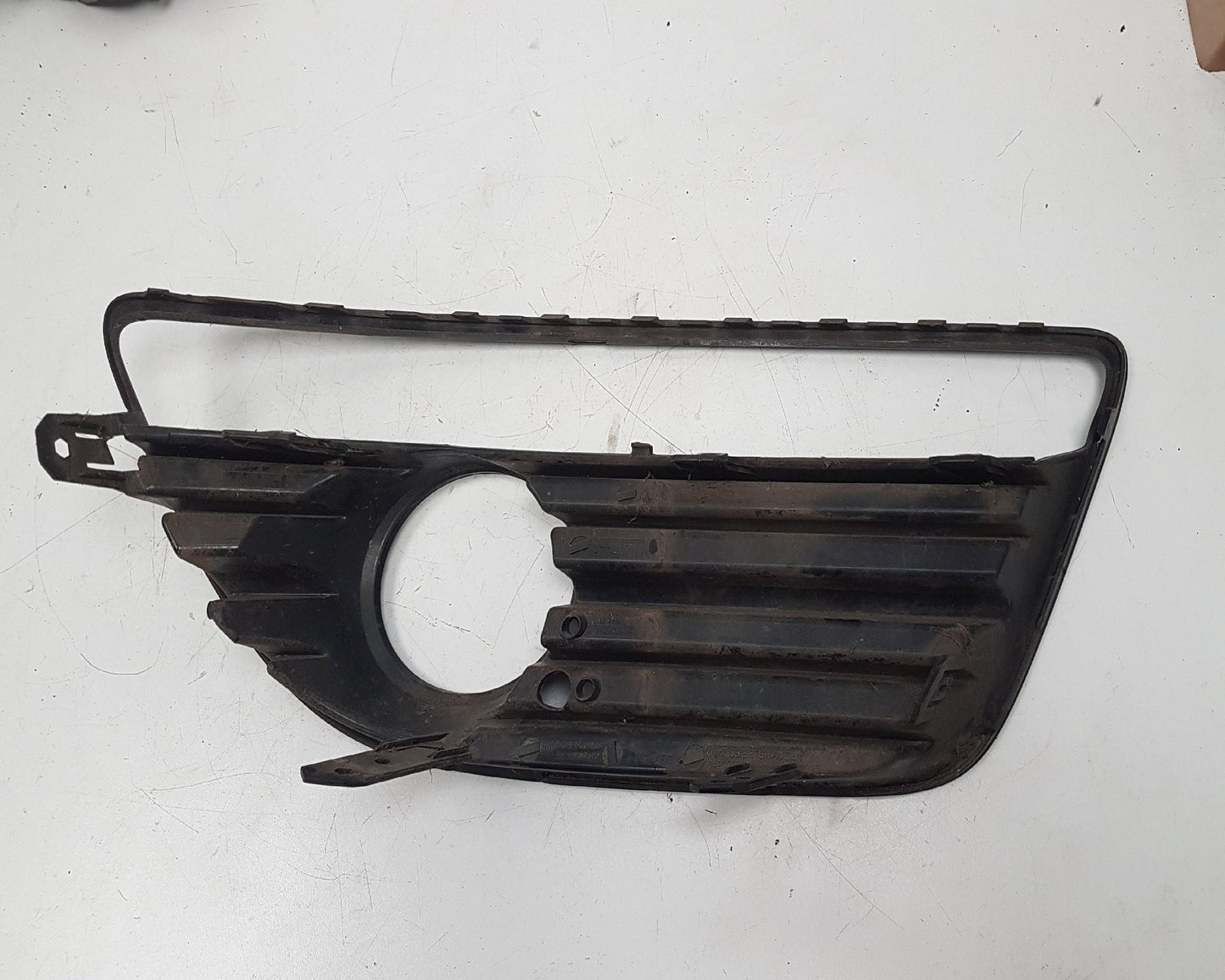 2010 - 2012 Saab 95  Saloon FOG LIGHT GRILL (LEFT) 12776793