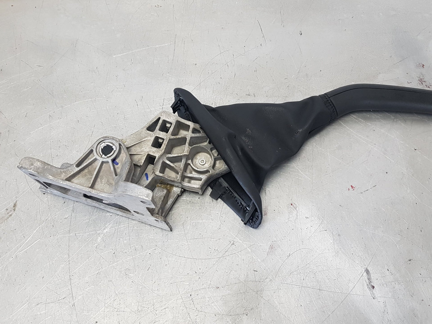 2012 - 2017 Volvo V40  Hatchback Handbrake Assembly 31381647