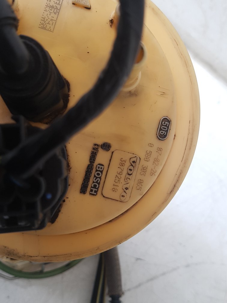 2000 - 2007 Volvo XC70  Estate Fuel Pump 30792518