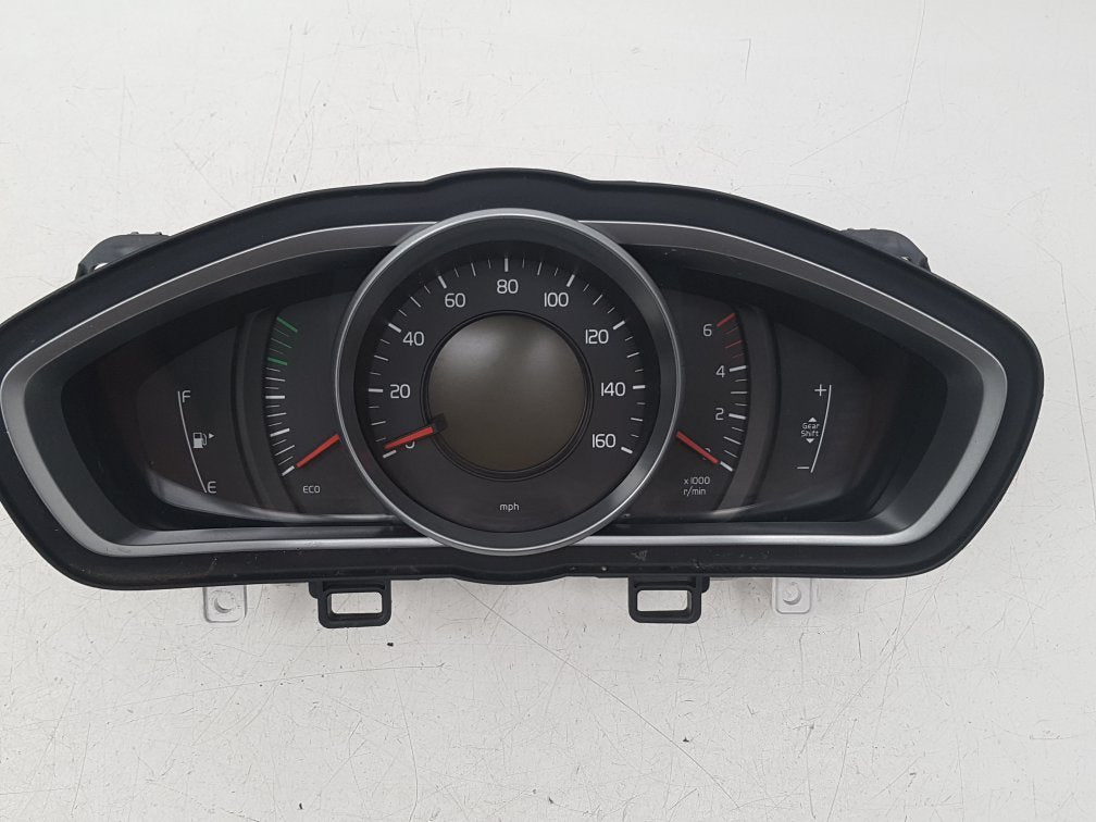 2012 - 2016 Volvo V40  Hatchback Instrument Cluster 31314484