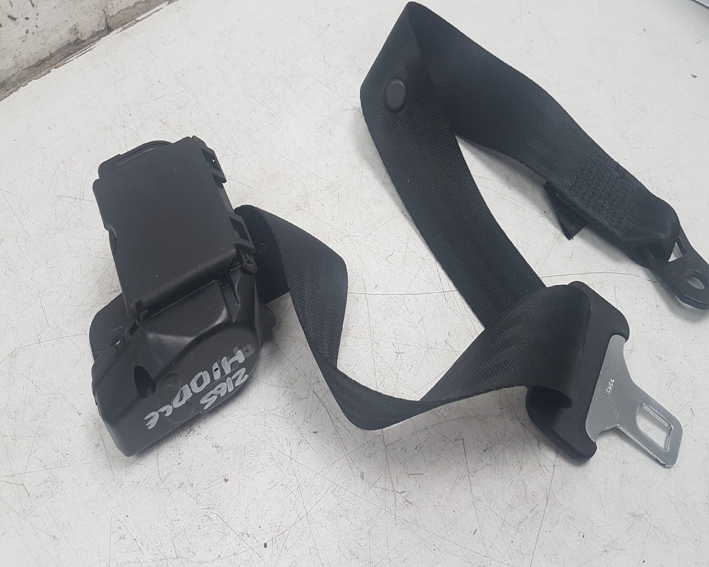 1994 - 1996 Volvo 850  Saloon SEAT BELT - CENTRE REAR 3525394