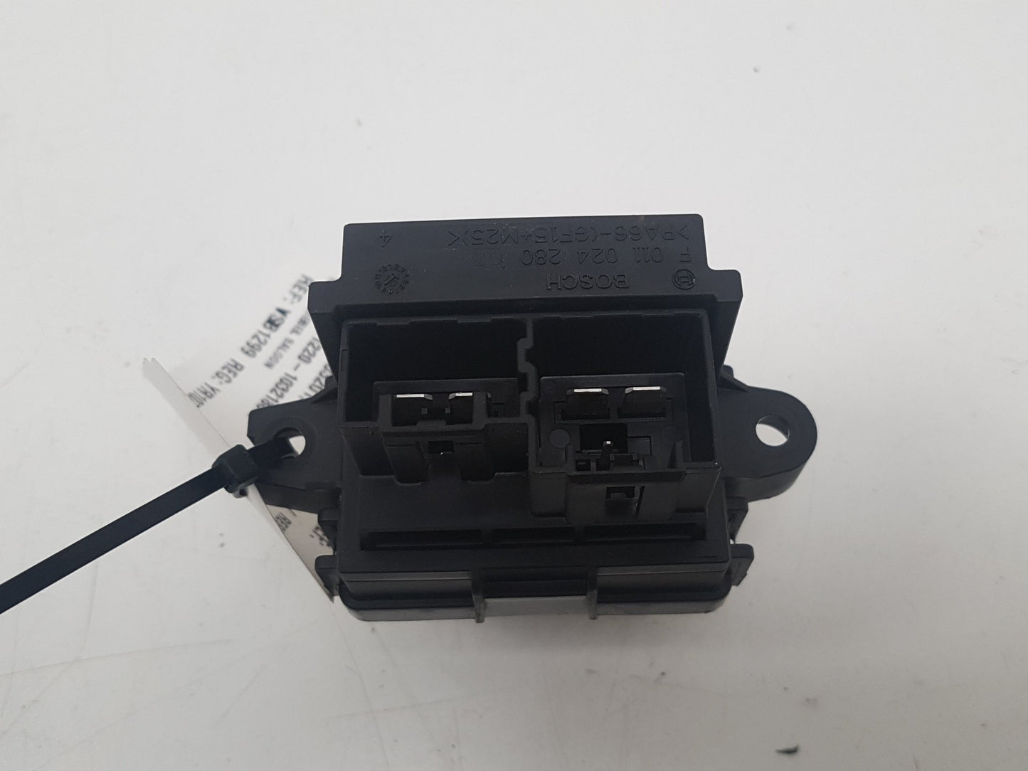 2010 - 2012 Saab 95  Saloon FAN SPEED REGULATOR /  RESISTOR 13503201