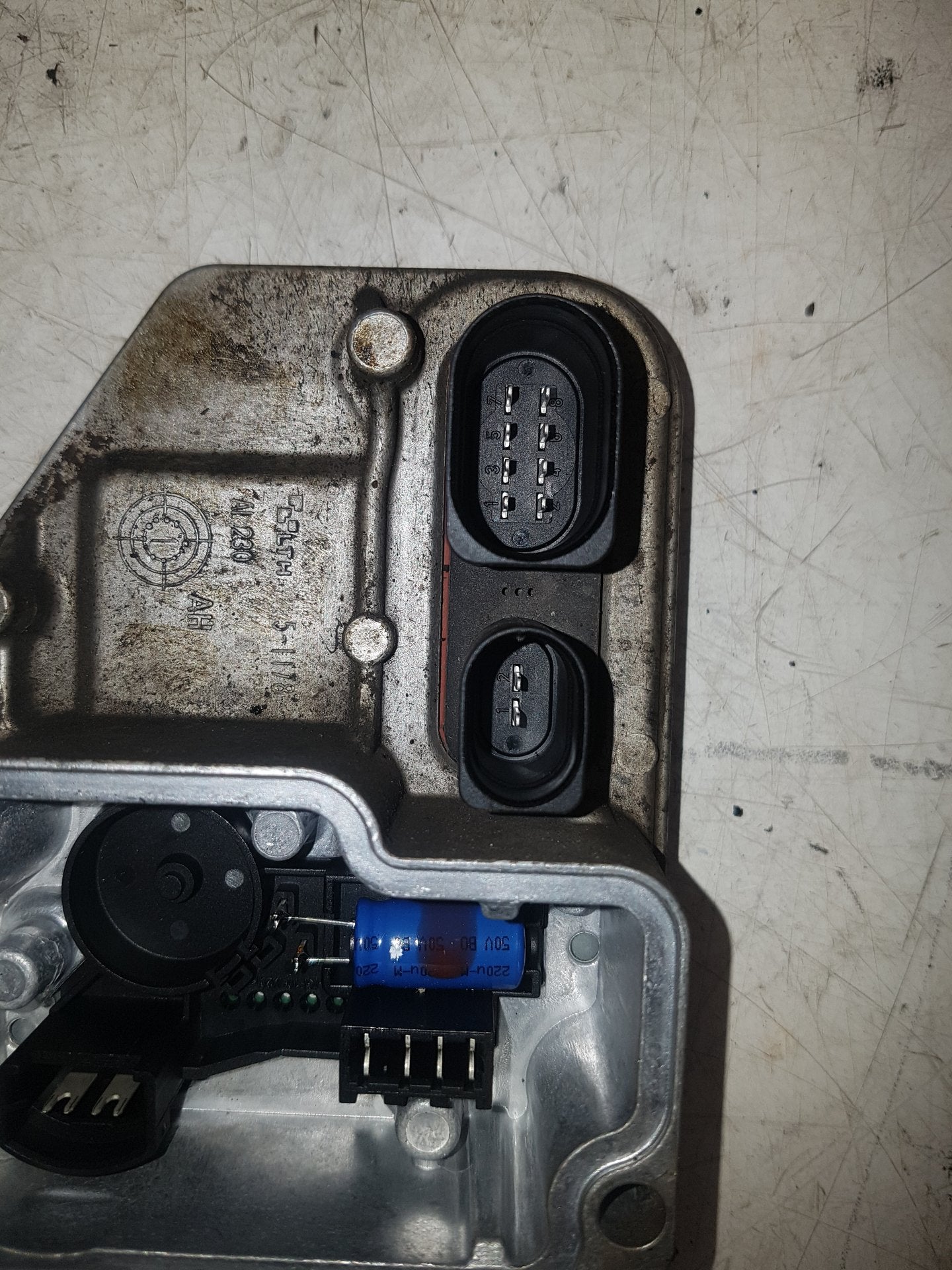 2003 - 2014 Volvo XC90 I 275 Estate DIFFERENTIAL ELECTRONIC MODULE (DEM) HAP542