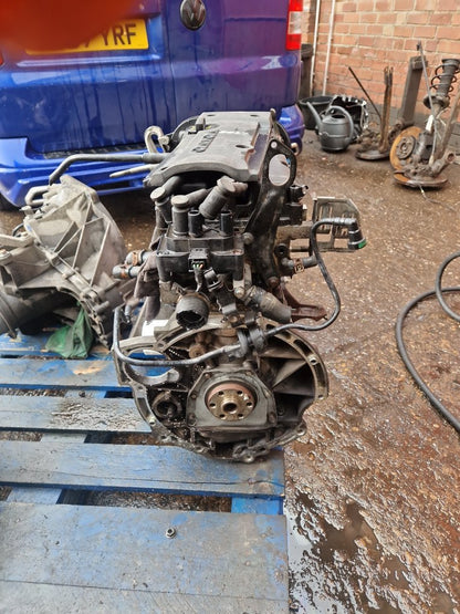 2005 - 2012 Volvo S40  Saloon Engine 6906022
