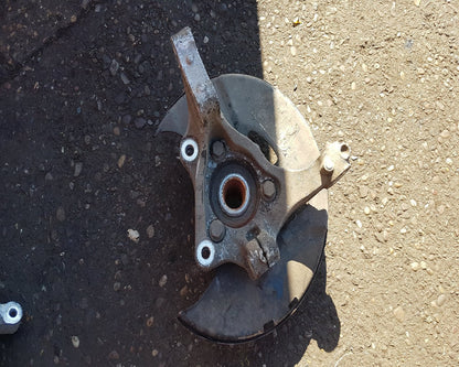 2010 - 2012 Saab 95  Saloon Right Front Hub Assembly 13219081