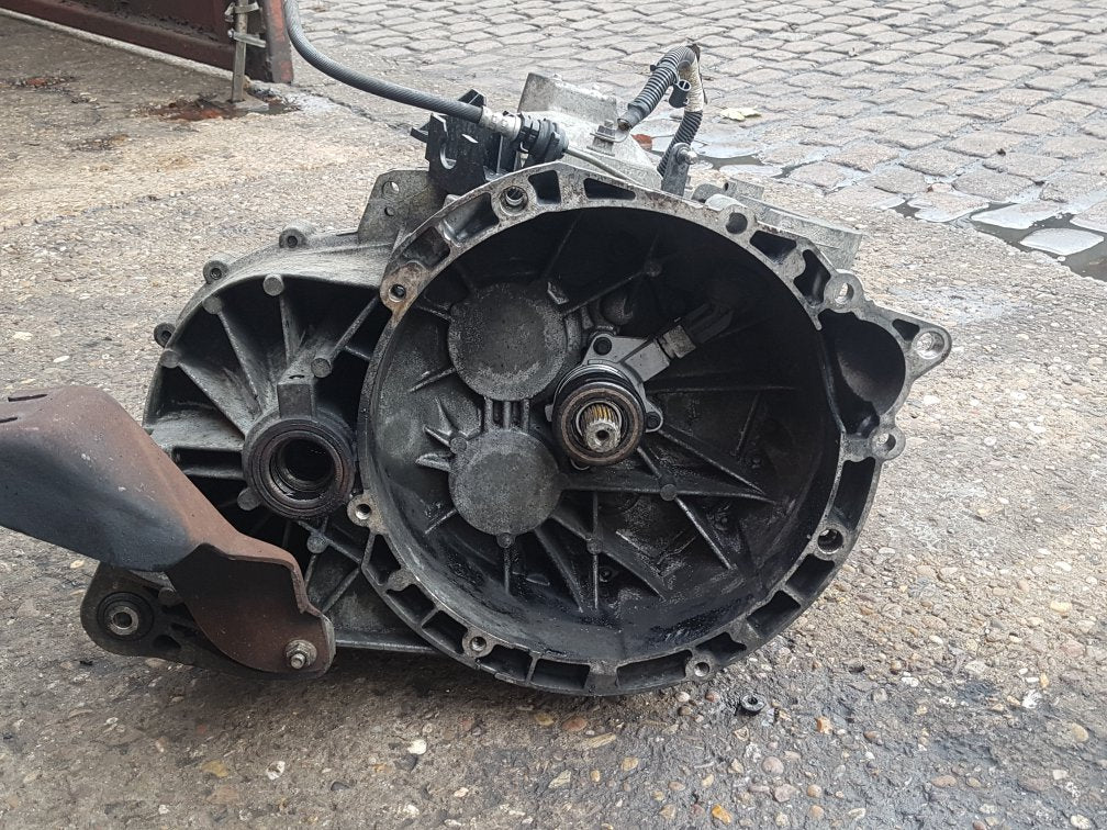 2007 - 2015 Volvo V70  Estate Manual Gearbox 8G9R7002RC