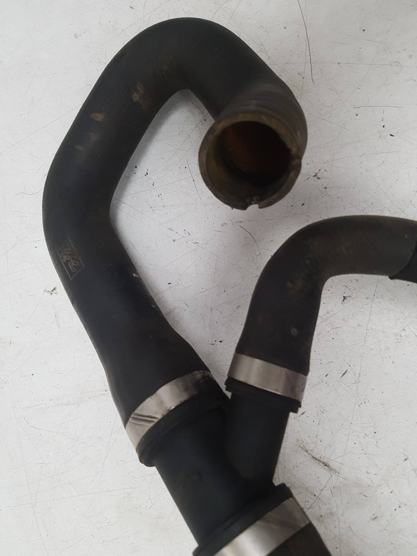 2008 - 2009 Volvo C70  Convertible RADIATOR HOSE 5M51-8286BA