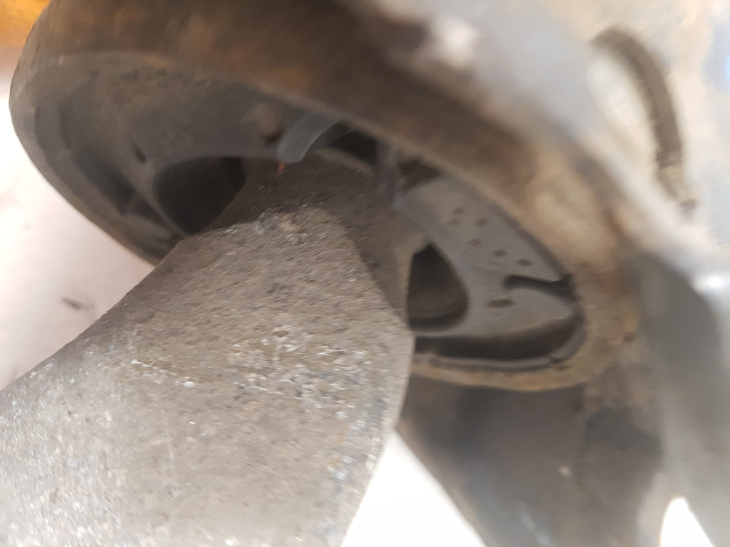 2012 Volvo S60  Saloon Right Front Lower Control Arm 31429321