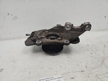 2001 - 2008 Volvo XC70  Estate Left Front Hub Assembly 9461943