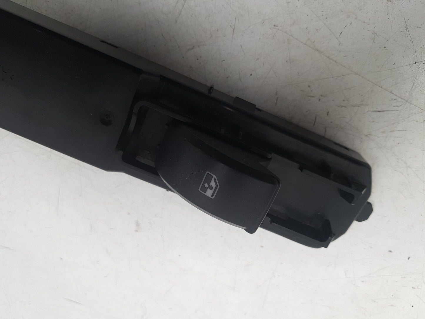 2004 Saab 9-3  Convertible Left Front Window Switch 12803380