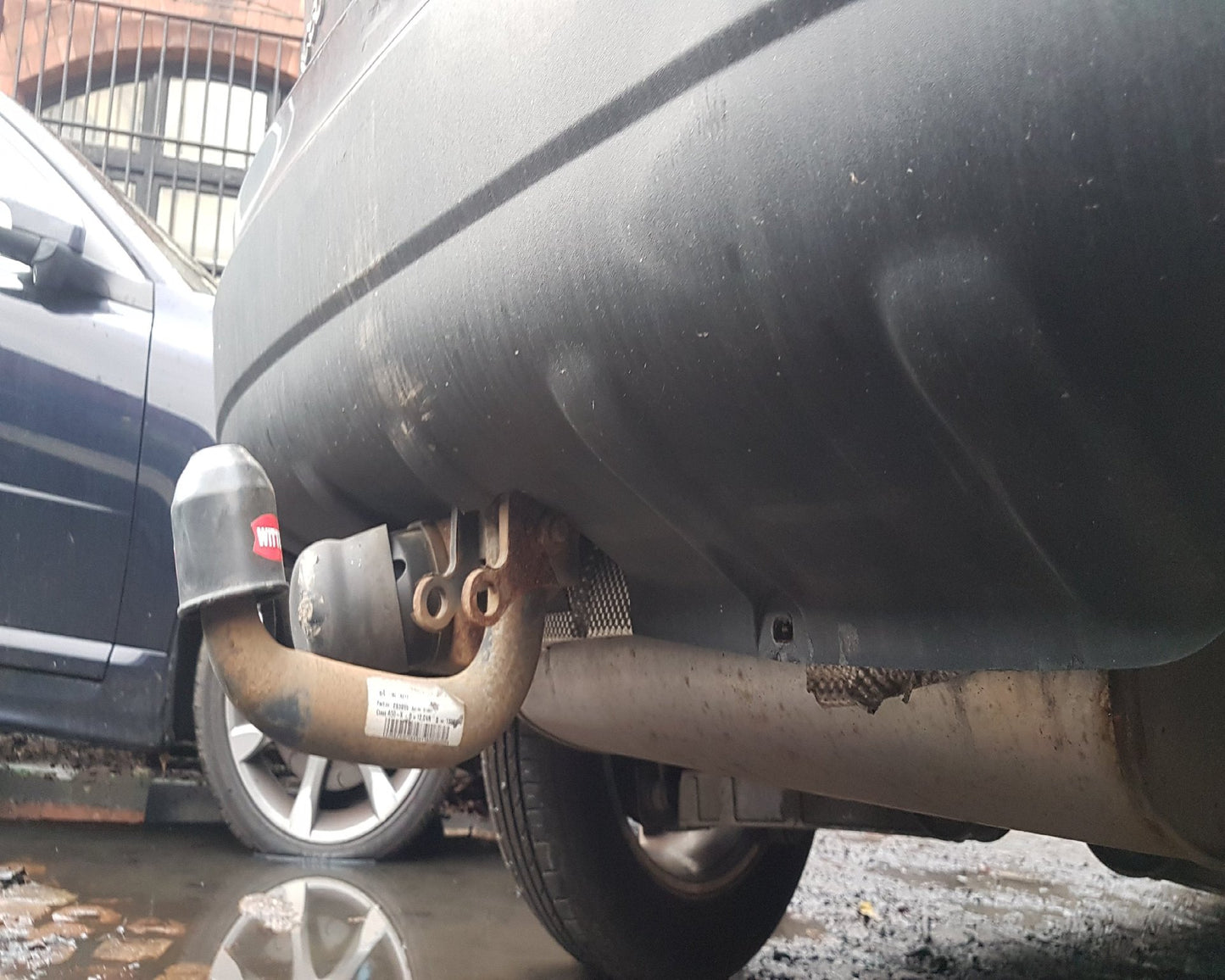 2009 - 2013 Volvo XC60  Estate Rear Bumper