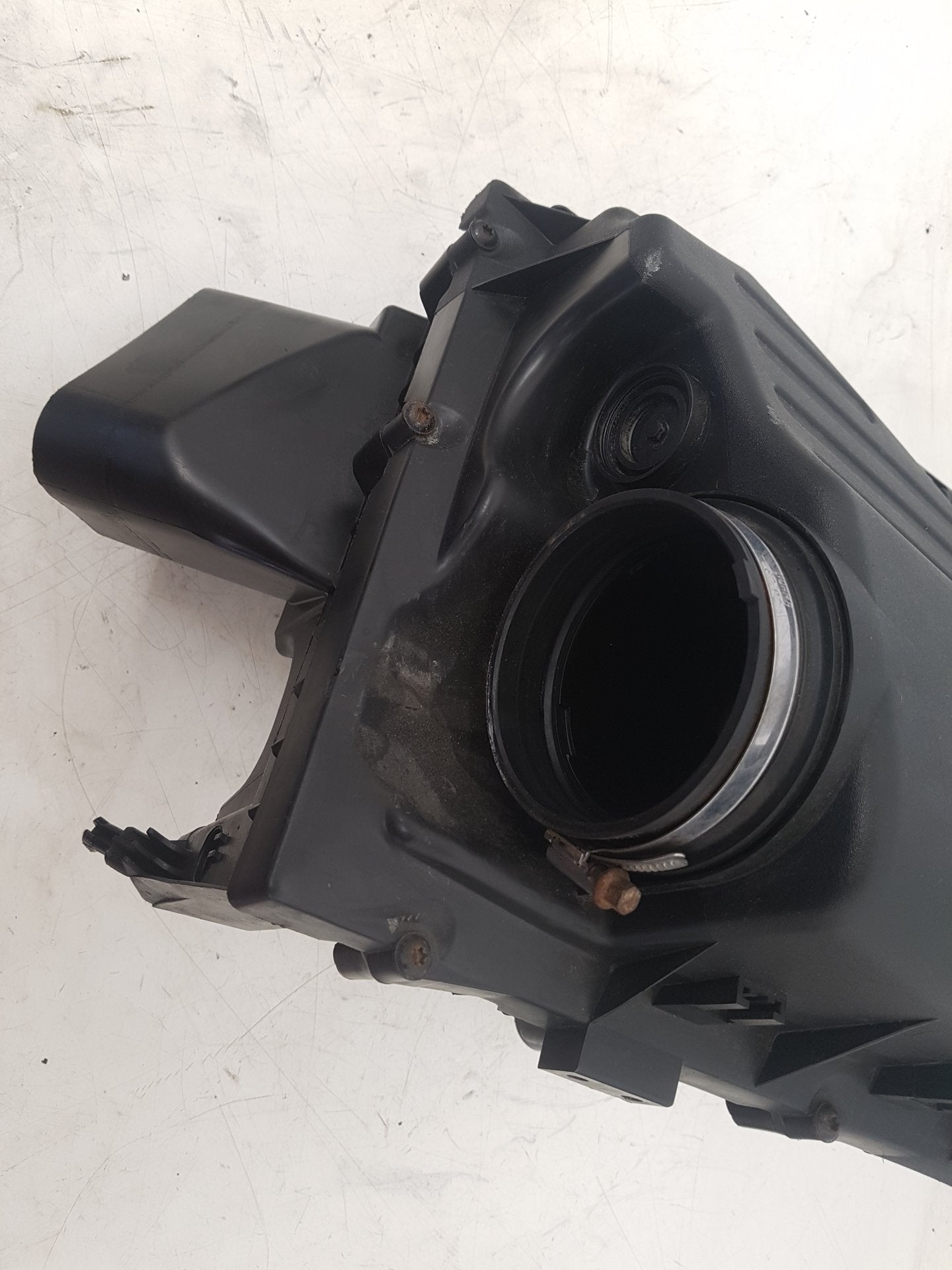 2010 - 2012 Saab 9-5  Saloon Air Filter Box 56560889