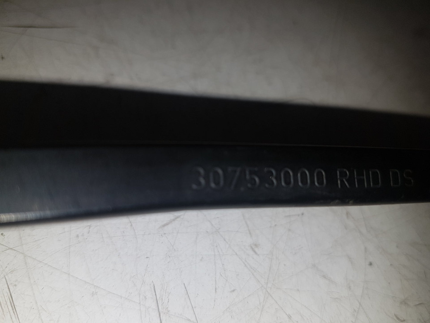 2007 Volvo C70  Convertible FRONT WIPER (PAIR) 30753000