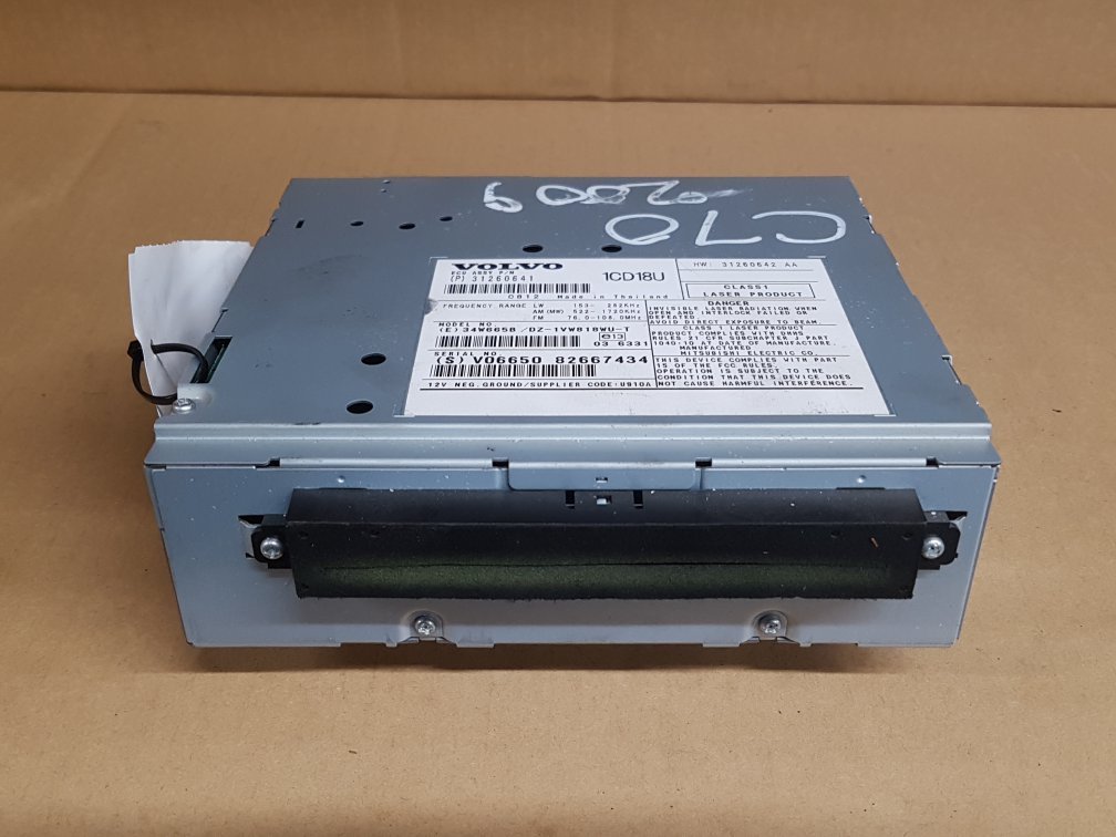 2008 - 2009 Volvo C70  Convertible CD Player 31260641