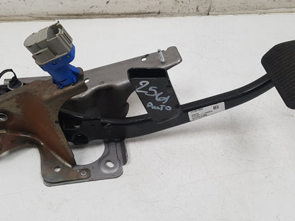 2012 - 2019 Volvo V40 Cross Country  Hatchback Brake Pedal 31381469