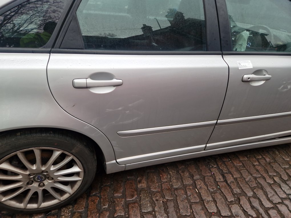 2008 - 2012 Volvo S40  Saloon DOOR - (REAR DRIVER SIDE) 31335462