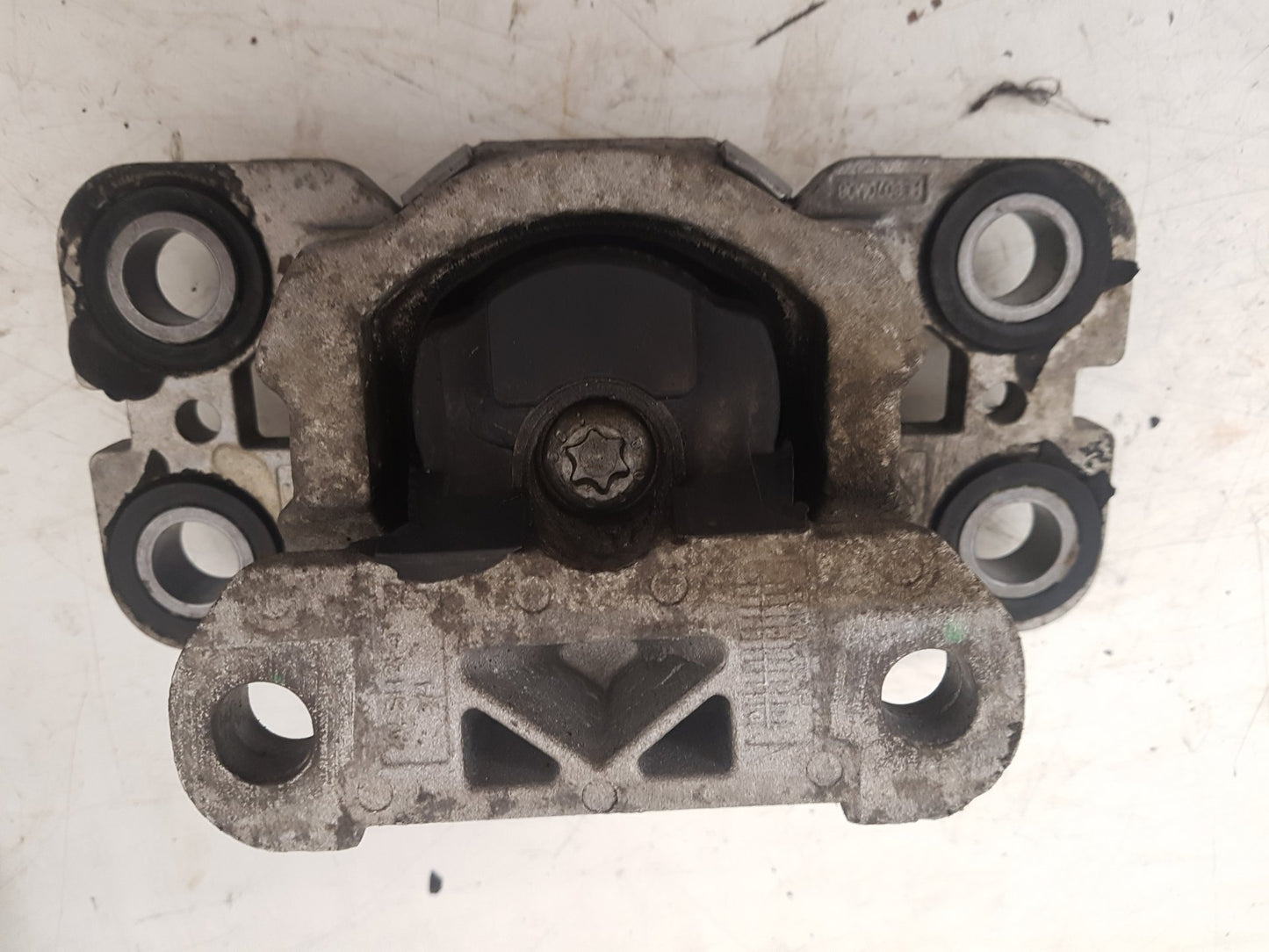 2011 - 2014 Volvo V60 I 155 Estate Engine Mount