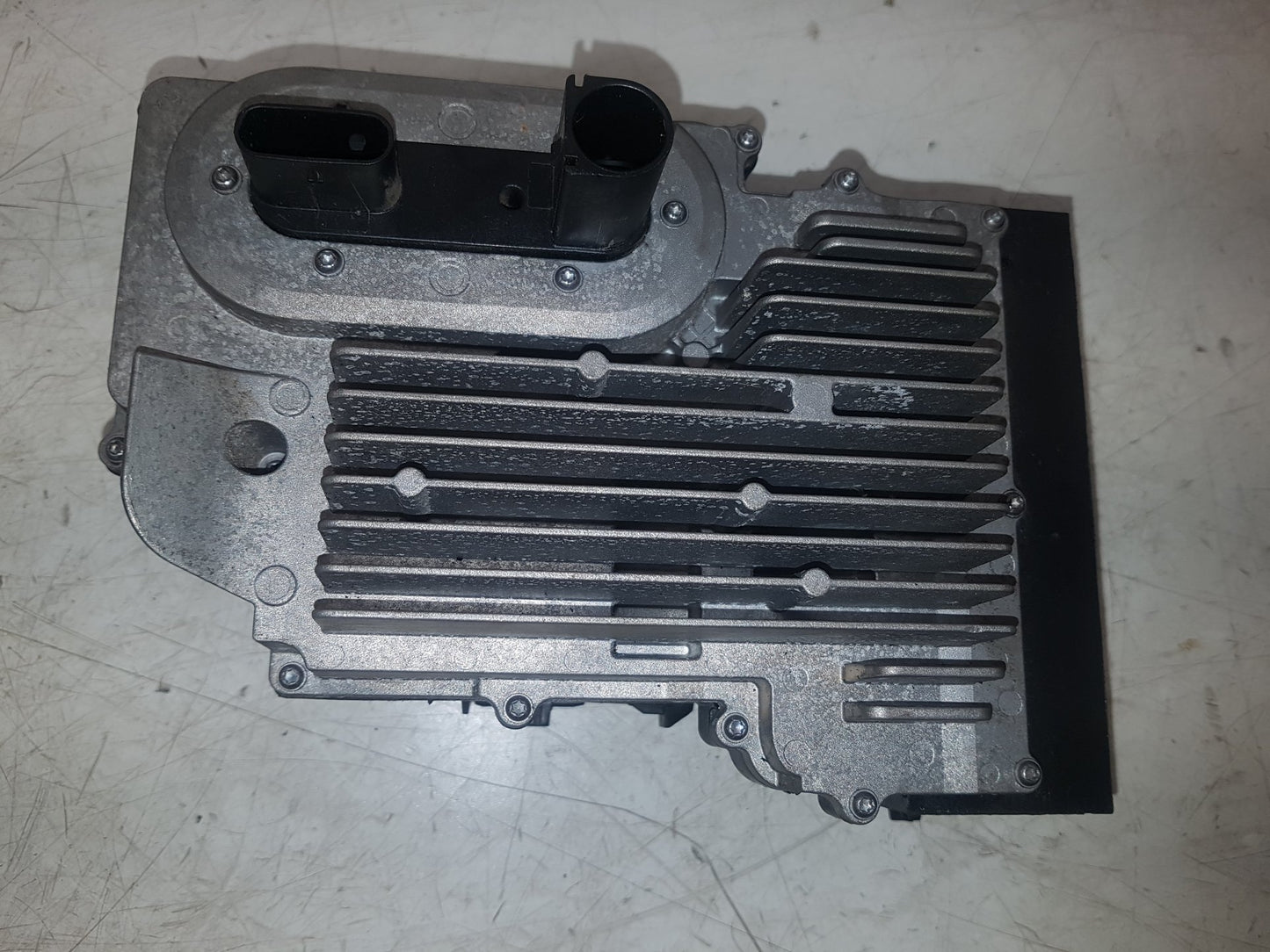 2017 - 2026 Volvo V60 II 225 Estate BATTERY POWER DISTRIBUTION MODULE 31652295