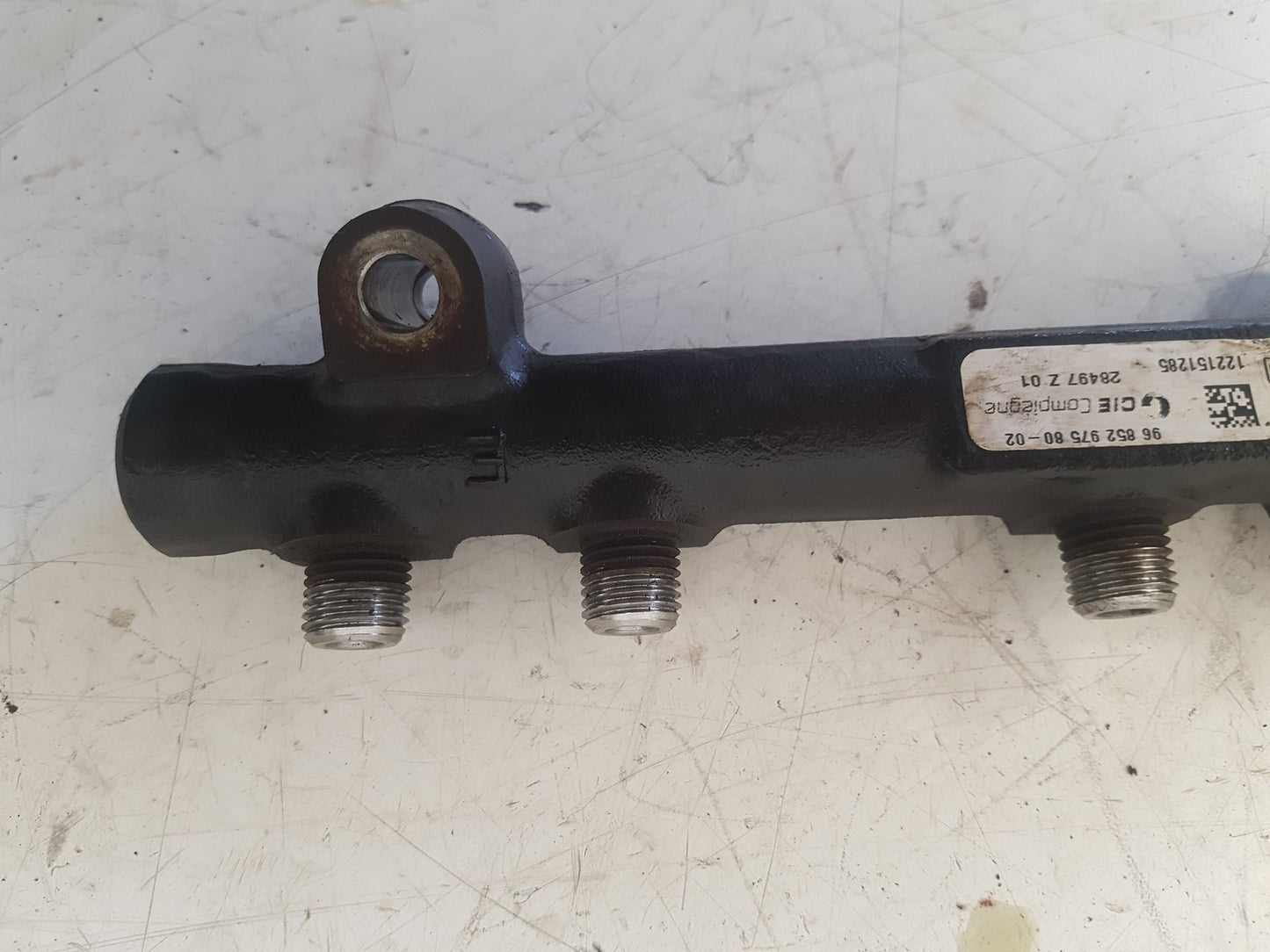 2012 Volvo S60  Saloon Injection Rail 112350864