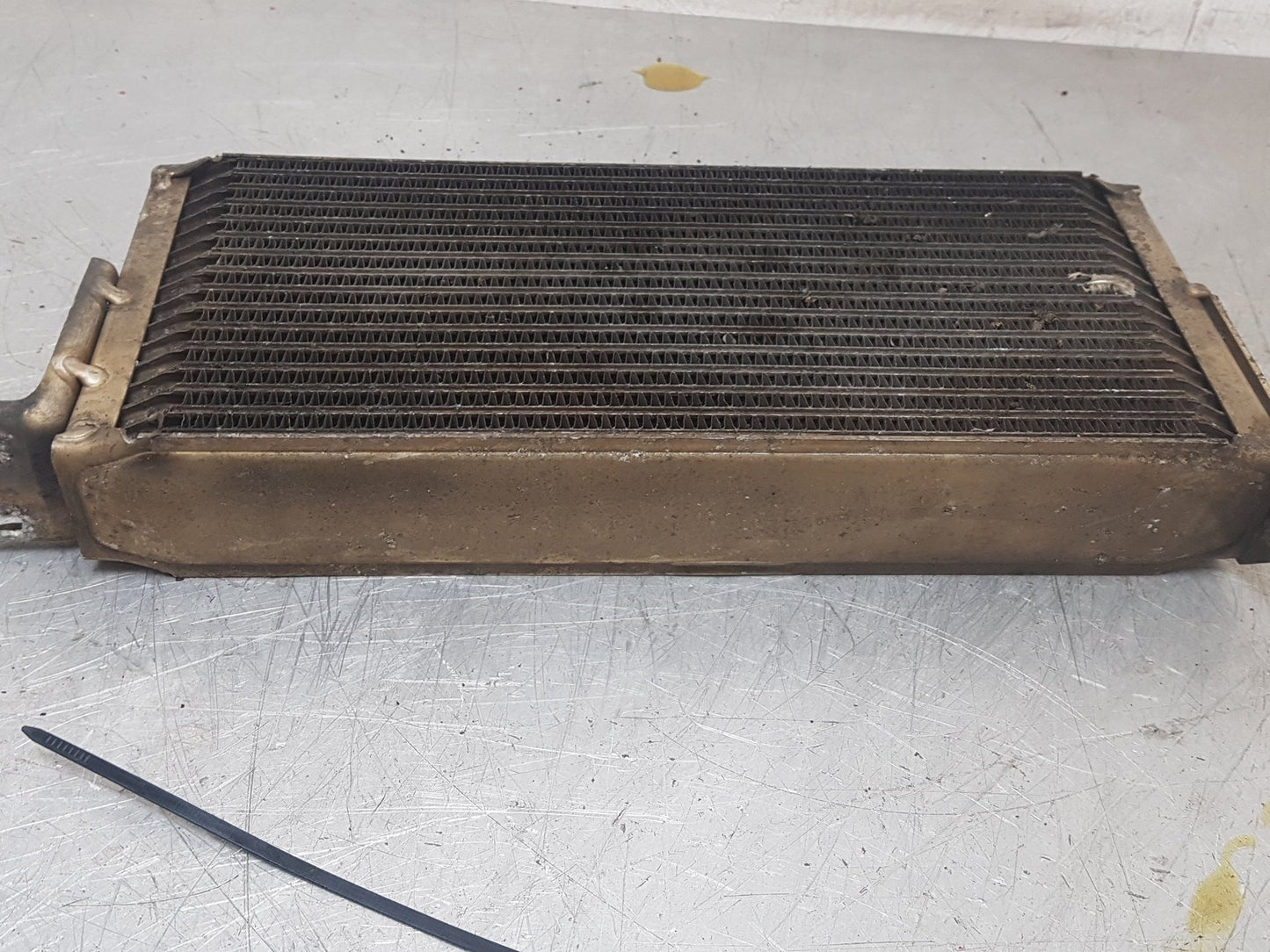 1993 - 1998 Saab 9000  Hatchback Engine Oil Cooler 7596018