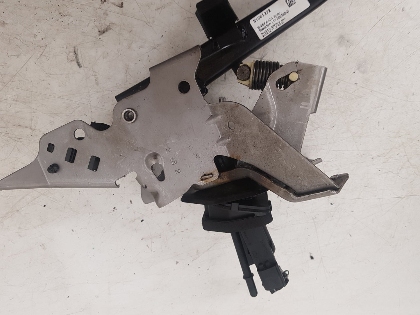2013 - 2016 Volvo V40 III 525 Hatchback Clutch Pedal 31381272
