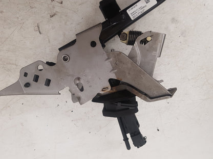 2013 - 2016 Volvo V40 III 525 Hatchback Clutch Pedal 31381272