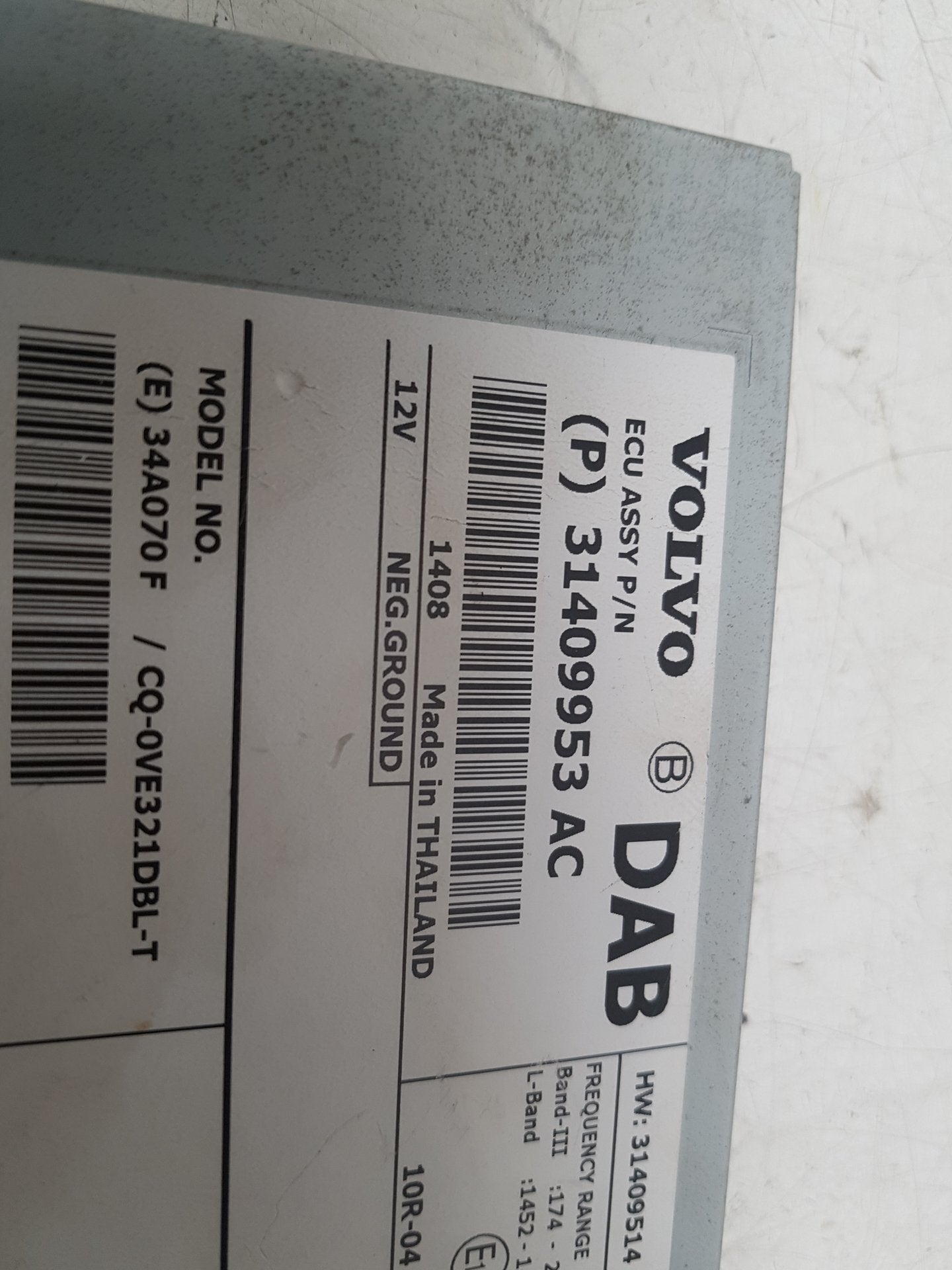 2013 - 2017 Volvo V60  Estate DAB RADIO ECU 31409953 AC
