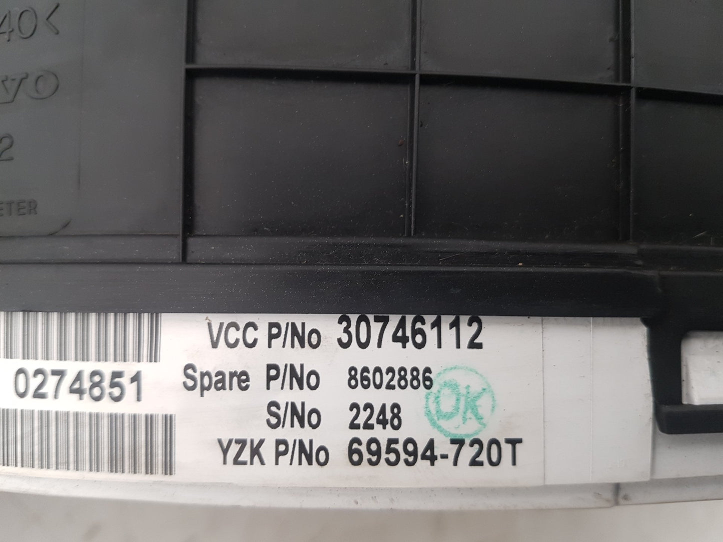 2000 - 2007 Volvo XC70  Estate Instrument Cluster 30746112