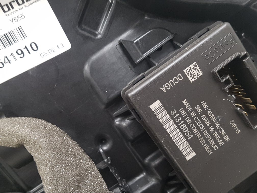 2012 - 2016 Volvo V40  Hatchback WINDOW REG (PASSENGER SIDE REAR) 31276217
