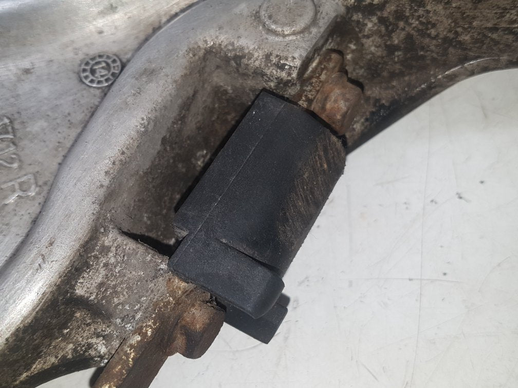 2003 - 2007 Volvo V70  Estate WISHBONE (FRONT DRIVER SIDE) 9492120