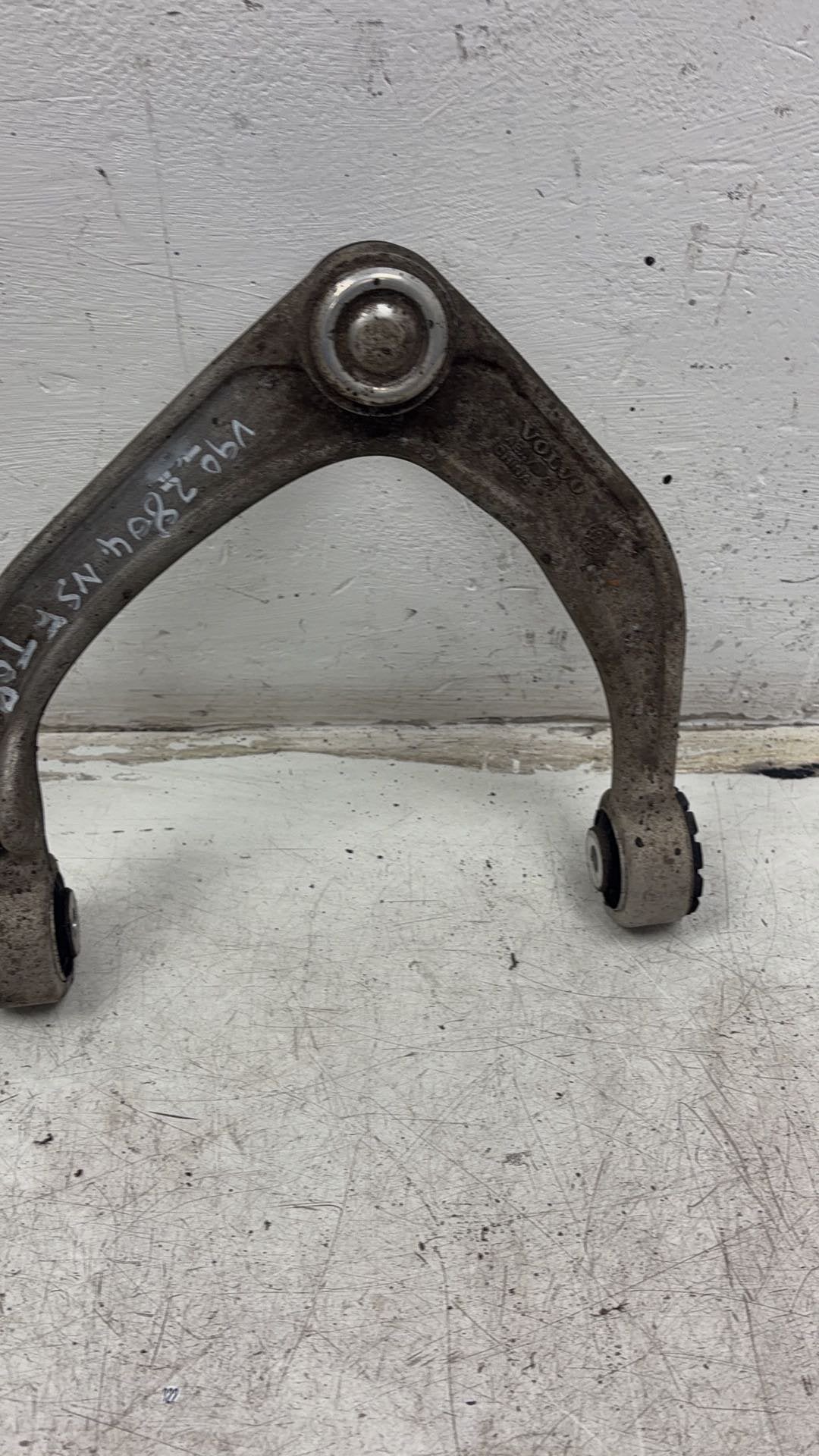 2017 - 2025 Volvo V90 235, 236 Estate Left Front Lower Control Arm