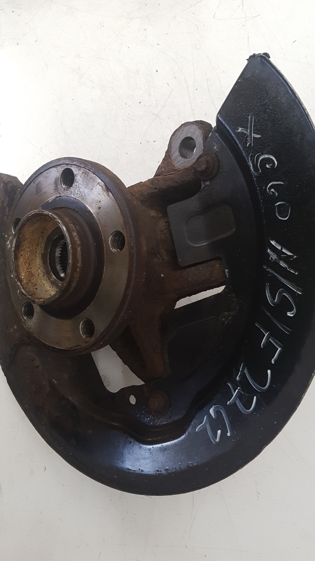 2008 - 2013 Volvo XC60 I 156 Estate Left Front Hub Assembly 7G91-3K171-M
