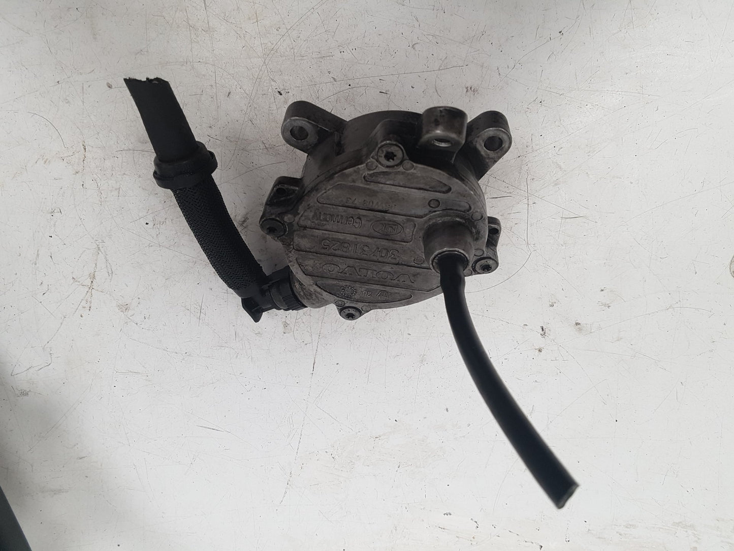 2004 - 2007 Volvo XC70  Estate Vacuum/Air Pump 30731825