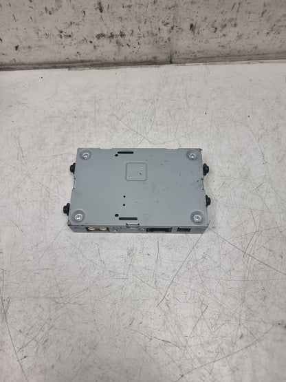 2014 - 2018 Volvo V60  Estate DAB RADIO ECU 31667457AA