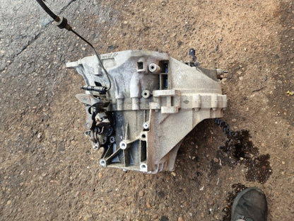 2004 - 2010 Volvo V50   Estate Manual Gearbox 8G9R 7002 PC
