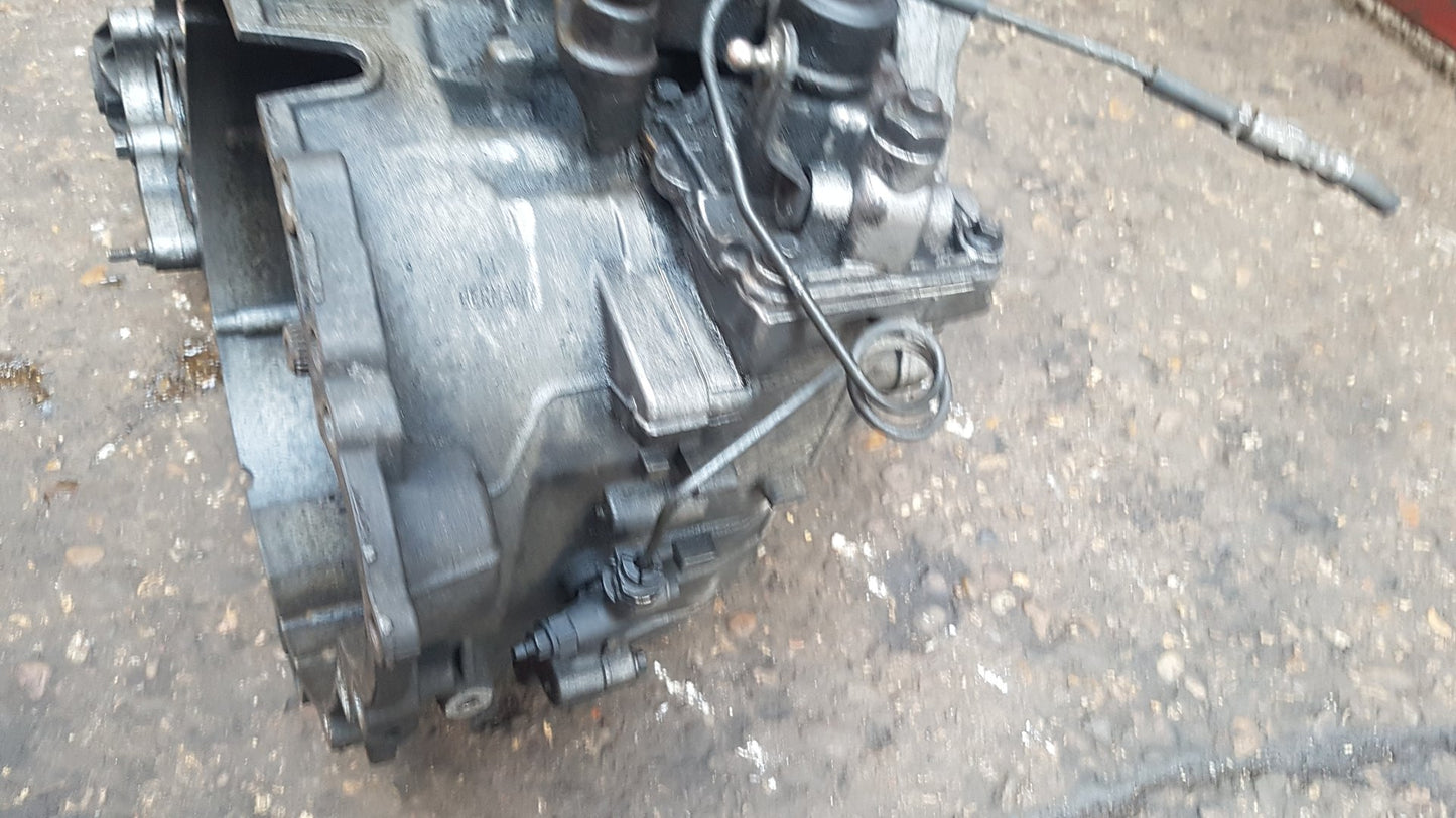 2012 - 2015 Volvo V40  Hatchback Manual Gearbox B66R 7002 AB