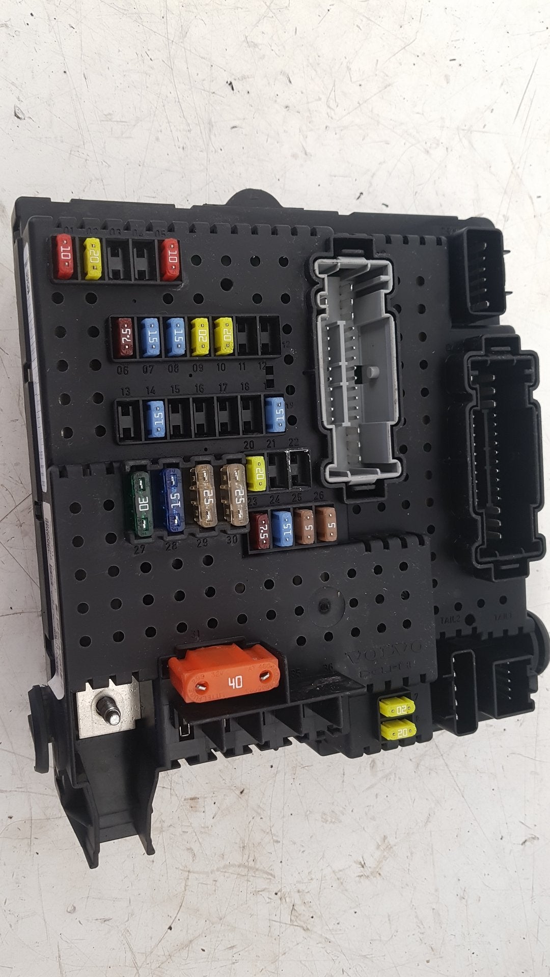 2005 Volvo S60  Saloon REAR ELECTRONIC MODULE (REM) 30732769