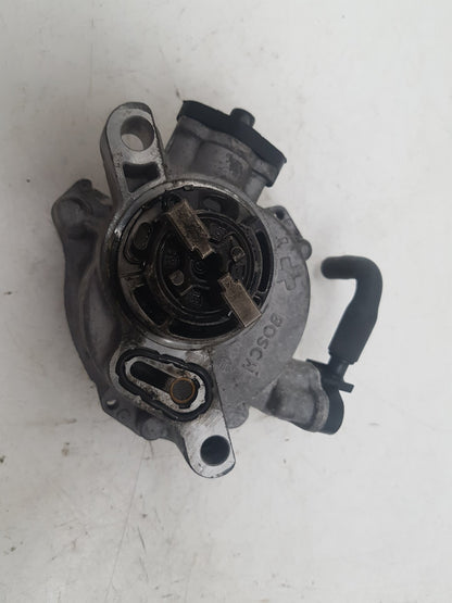 2013 - 2019 Volvo V40 III 525 Hatchback Vacuum/Air Pump 9604021880