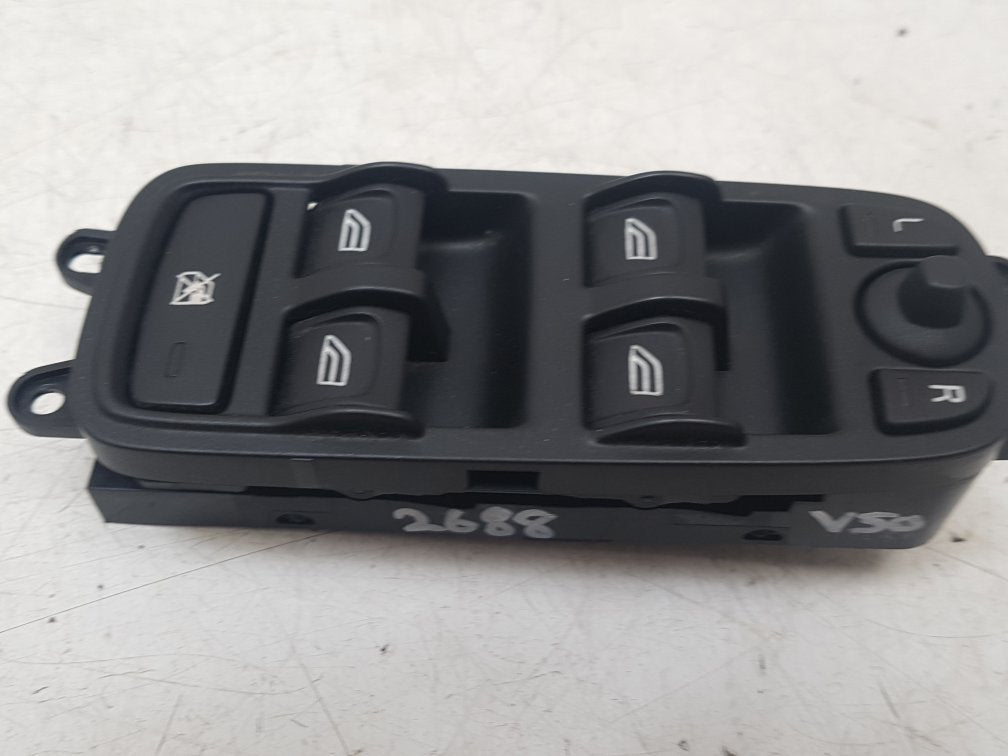2004 - 2010 Volvo V50   Estate Right Front Window Switch 30773210